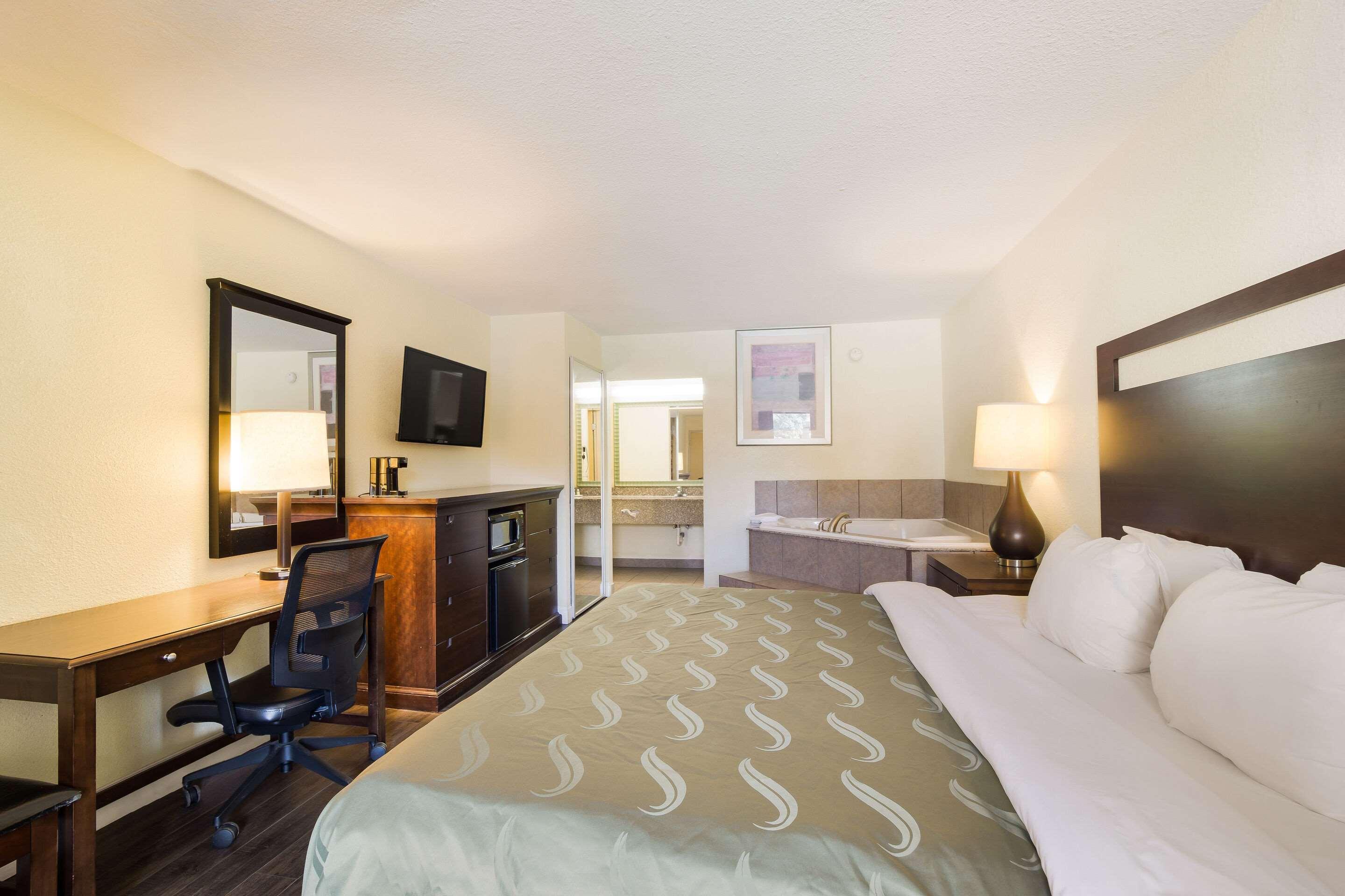 Quality Inn & Suites Conference Center Statesboro Historic District Luaran gambar