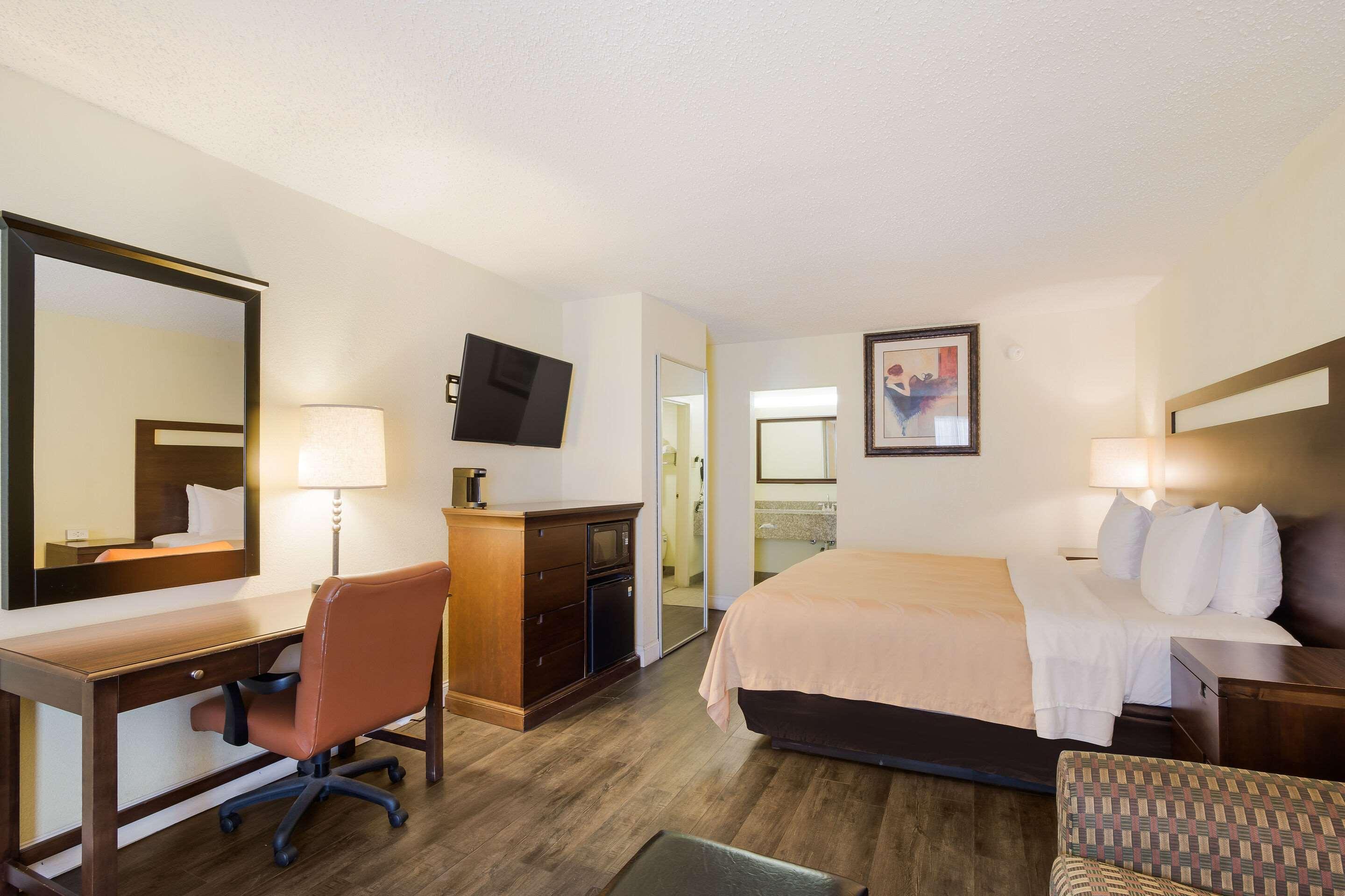 Quality Inn & Suites Conference Center Statesboro Historic District Luaran gambar
